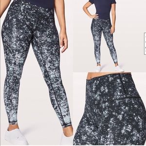 Lululemon Wunder under HR Tight